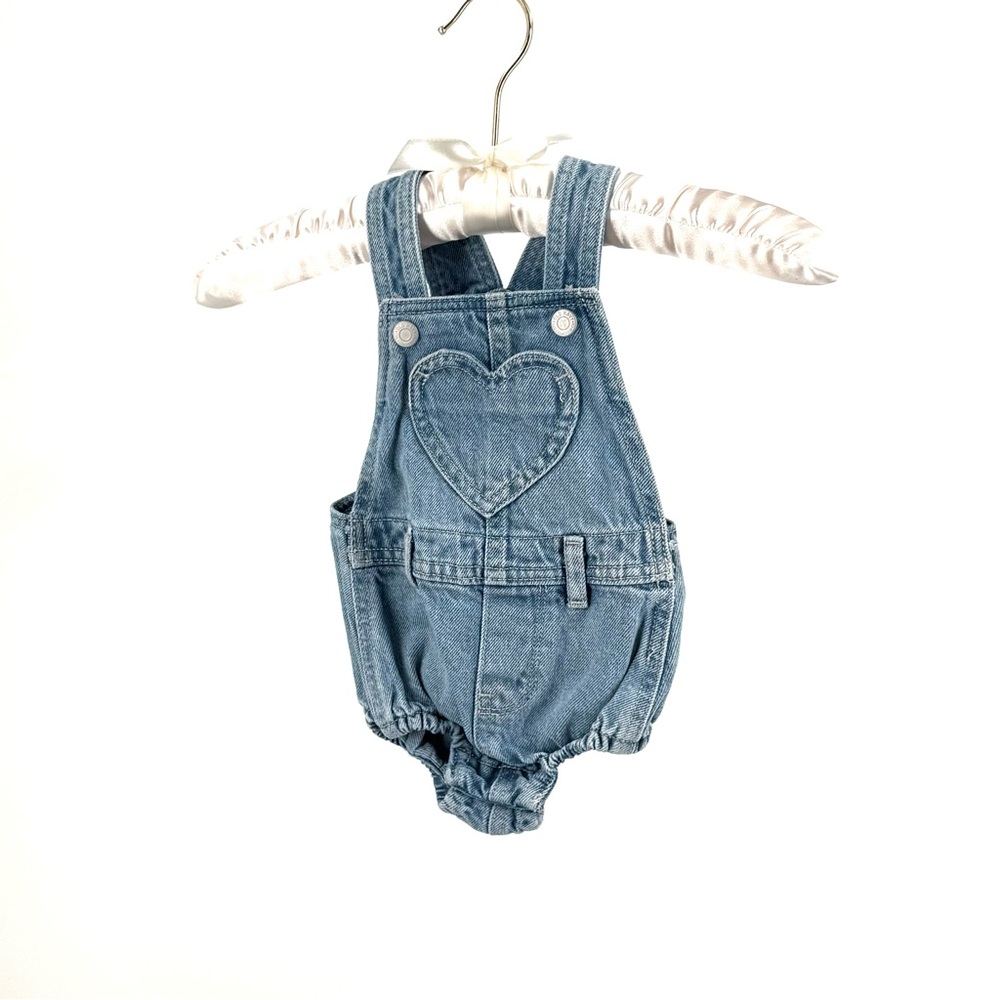 Old Navy Denim Cotton Light Wash Baby Heart Overalls Size 6-12M